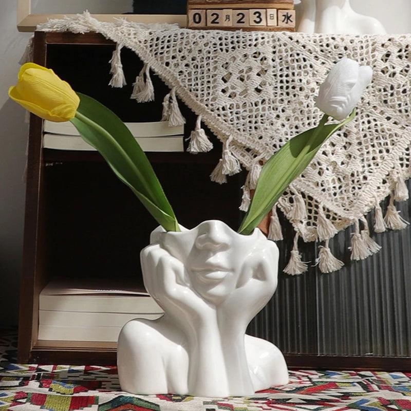 אגרטל האומנות האנושית - CASA BLOOM